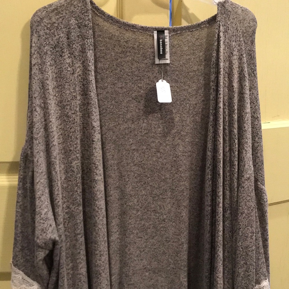 🎀BRAND NEW FROM BOUTIQUE🎀Cardigan
